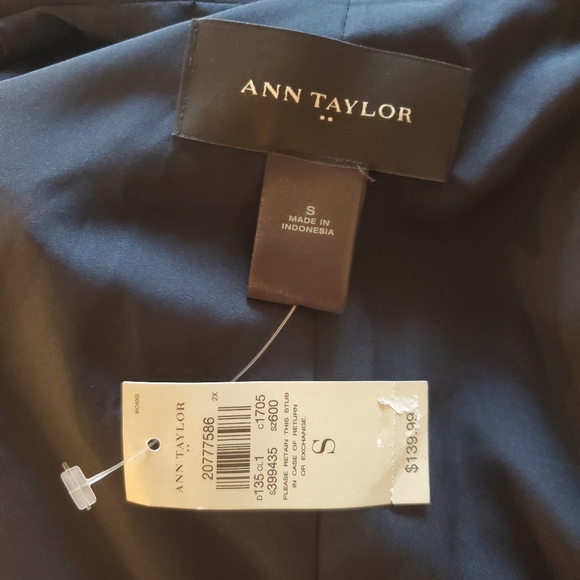 Ann Taylor Sleeveless Blazer Vest - Picture 5 of 6
